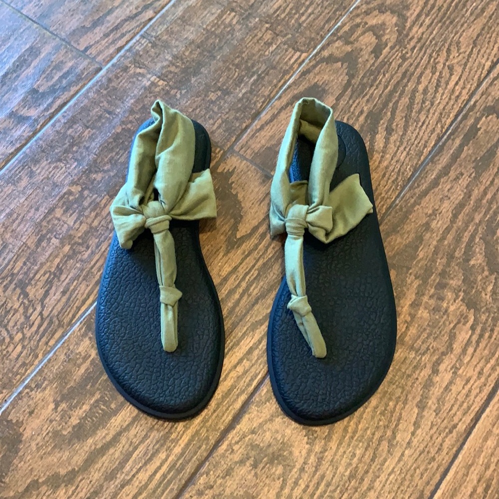 Sanuk Green Yoga Slingback Sandel NWOT